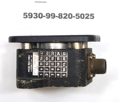 5930-99-820-5025 - Foot Pressure Switch - FV760660 - 1 pole - one way - Z32 Clansman Radio Honeywell battlegroup-raydon