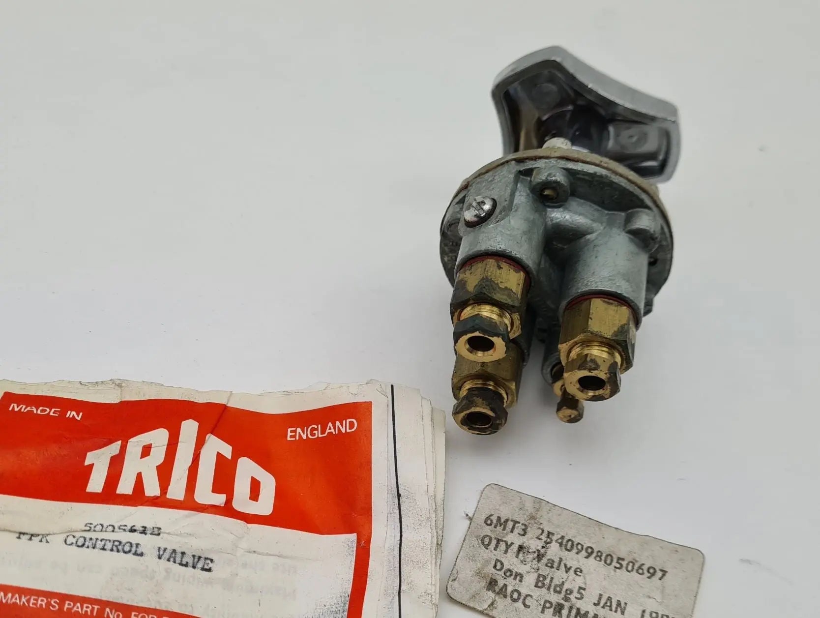 2540-99-805-0697 - Vacuum Valve Wiper Switch 6MT3 - 5005612 - Trico Trico battlegroup-raydon