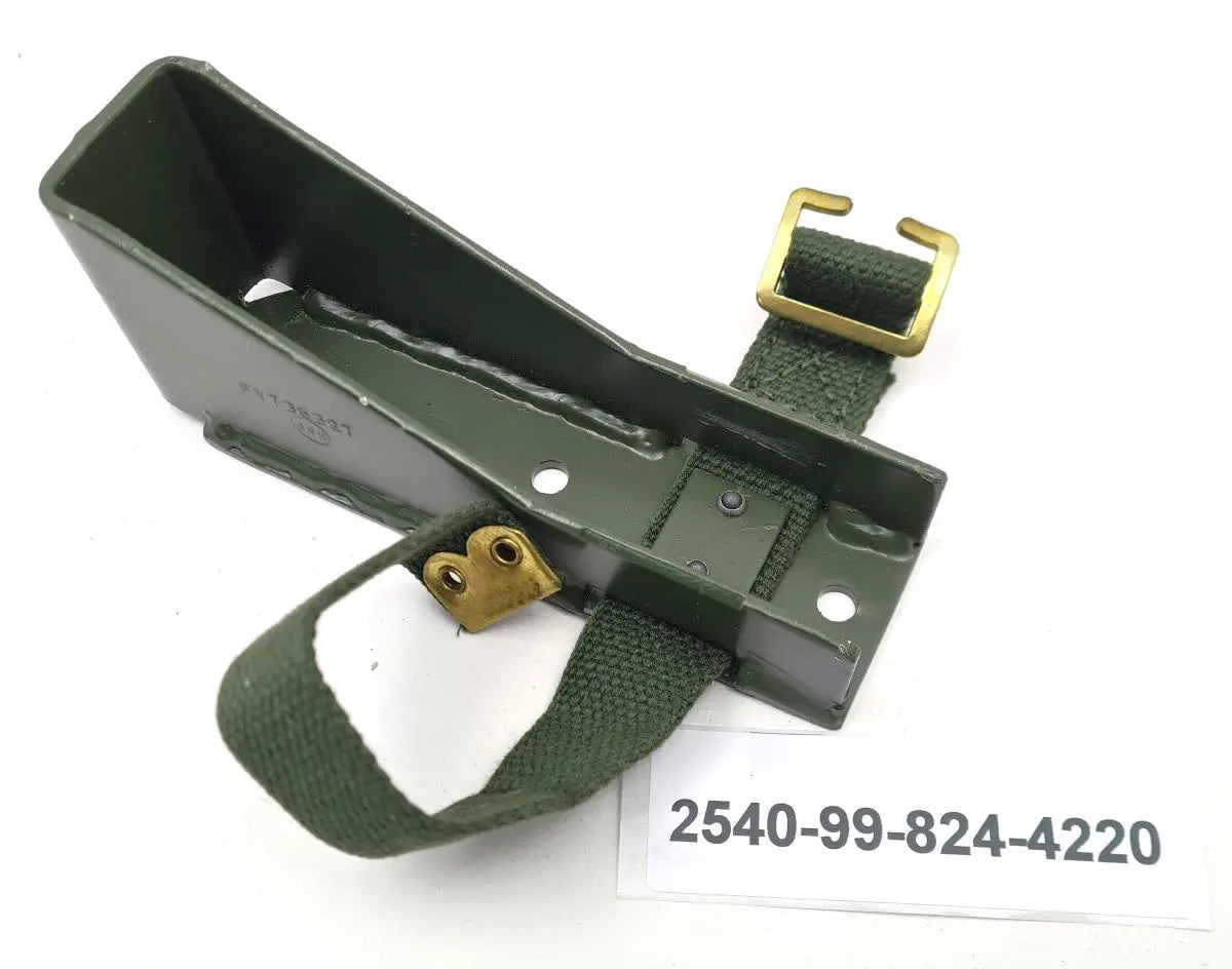 2540-99-824-4220 - Crowbar Mounting Bracket - 9CET - FV738326 - Combat Engineer Tractor battlegroup-raydon battlegroup-raydon